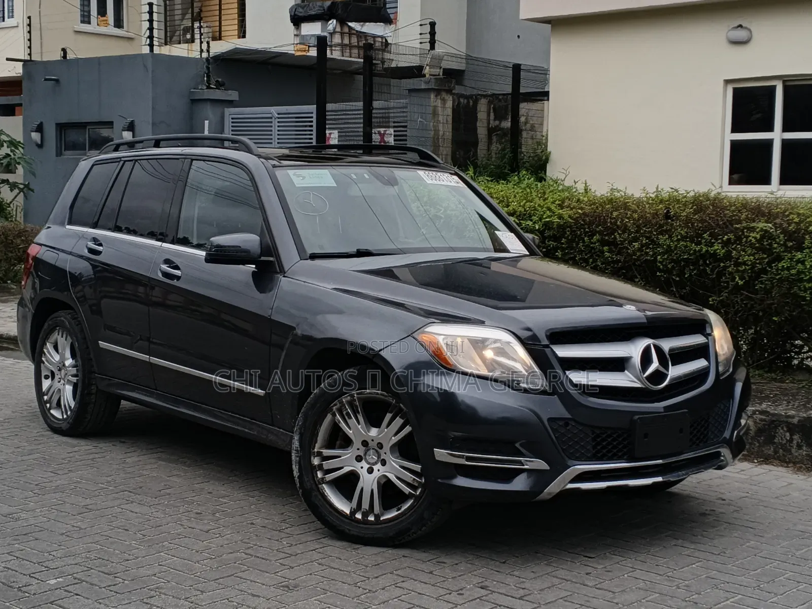 Mercedes-Benz GLK-Class Base GLK 350 4dr AWD 4MATIC (3.5L 6cyl 7A) 2015