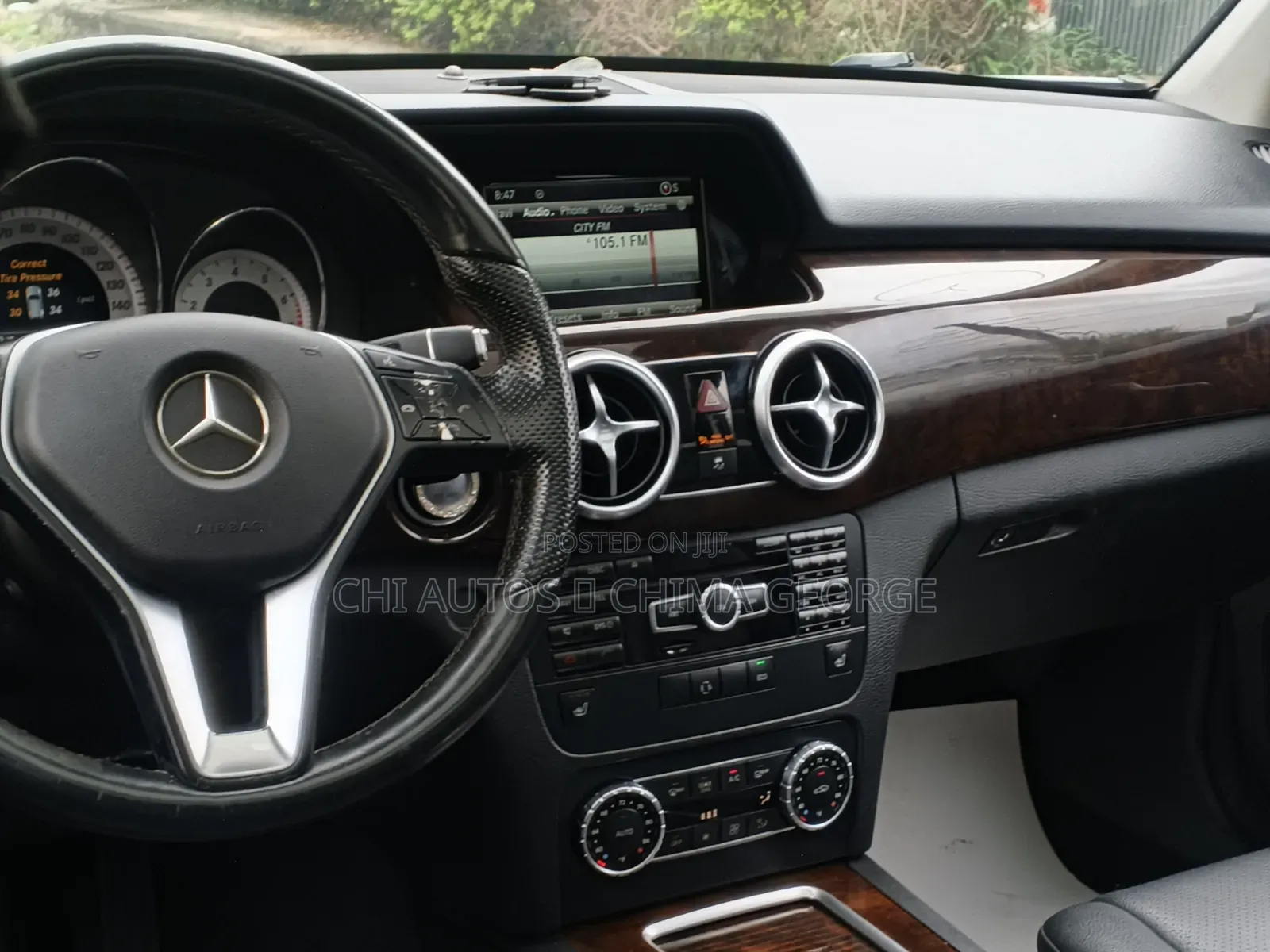 Mercedes-Benz GLK-Class Base GLK 350 4dr AWD 4MATIC (3.5L 6cyl 7A) 2015