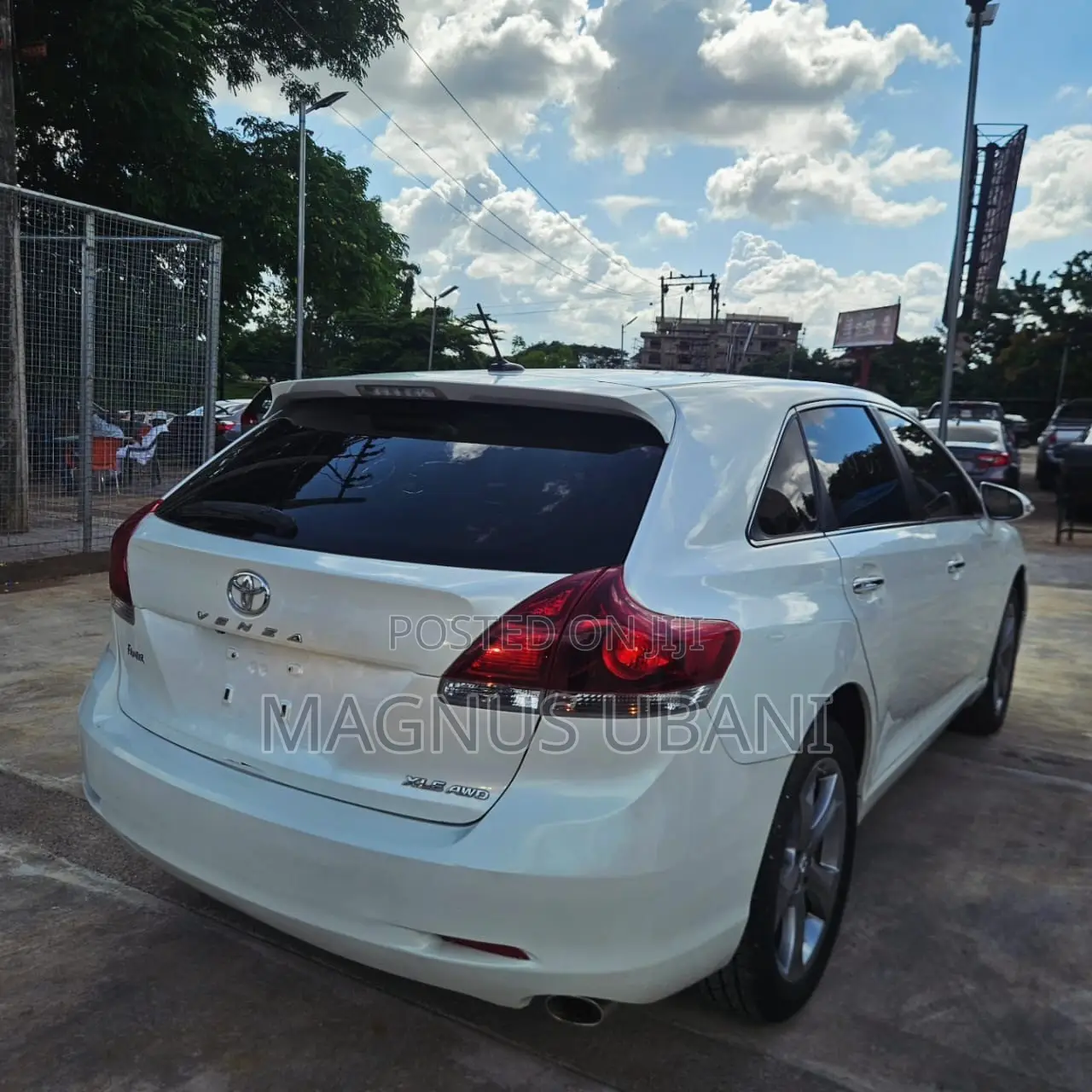 Toyota Venza XLE 2014 White