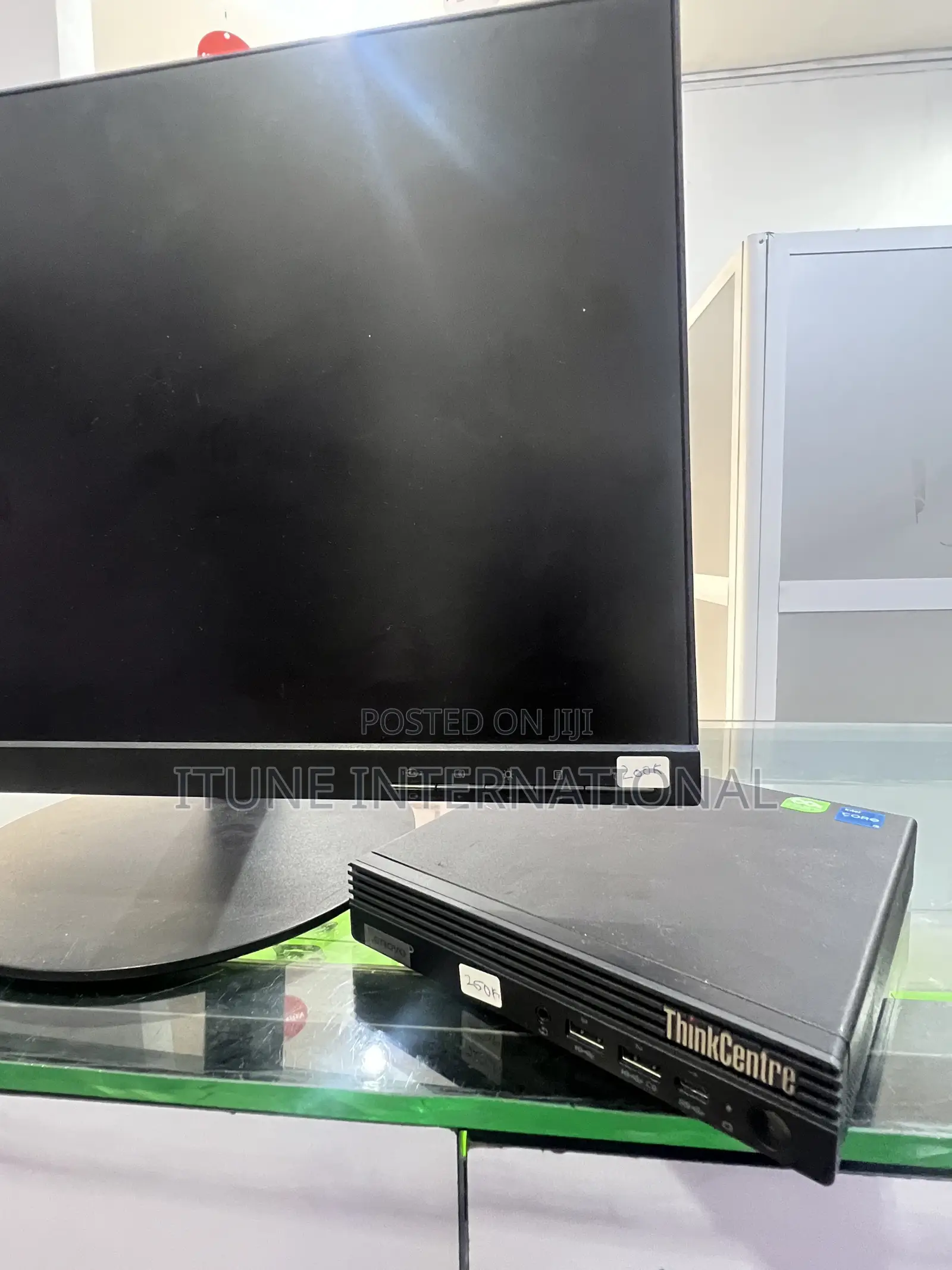 Desktop Computer Lenovo ThinkCentre M700 16GB Intel Core i5 SSD 512GB