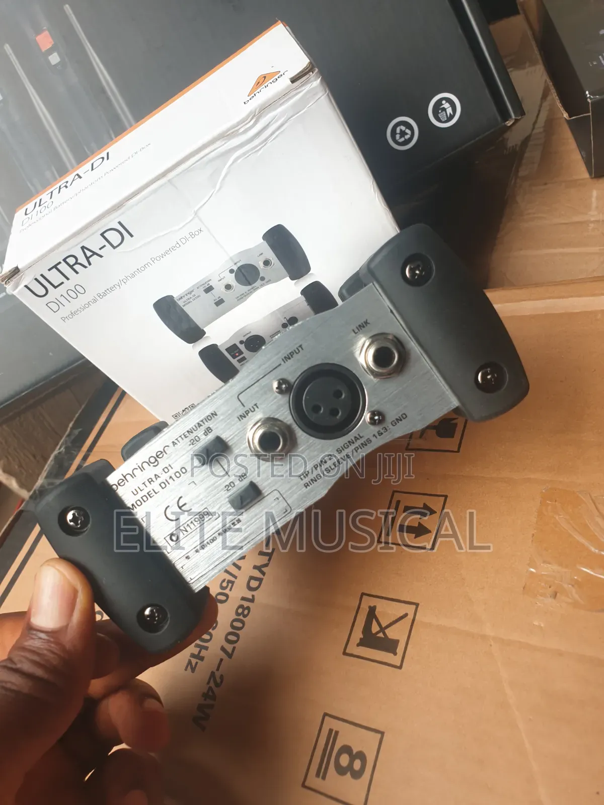 Behringer ULTRA-DI Box