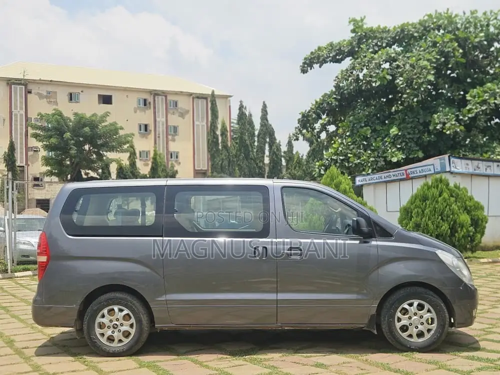 Hyundai H1 2010 Grey