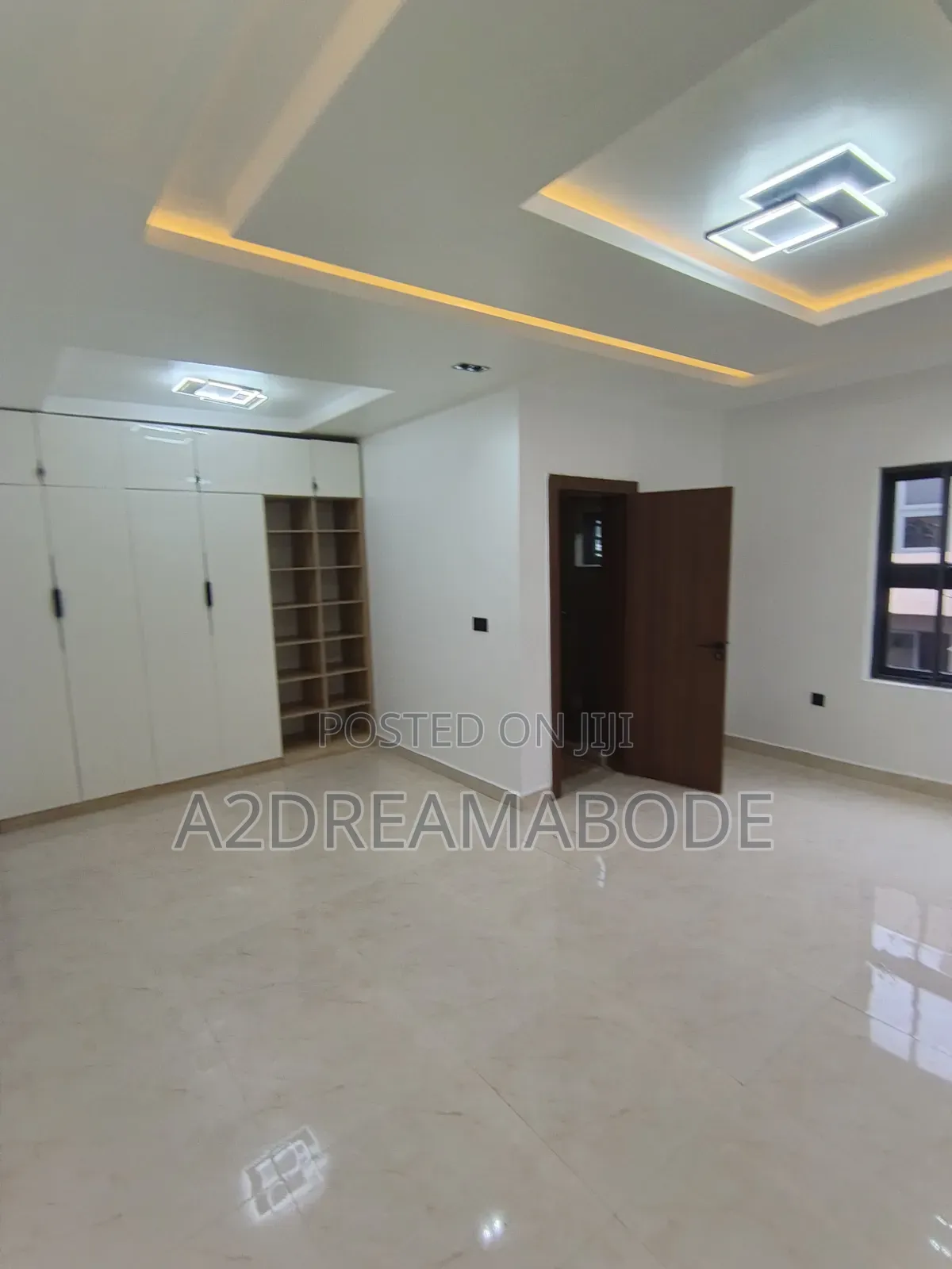 4bdrm Duplex in Surulere, Alaka Estate for sale