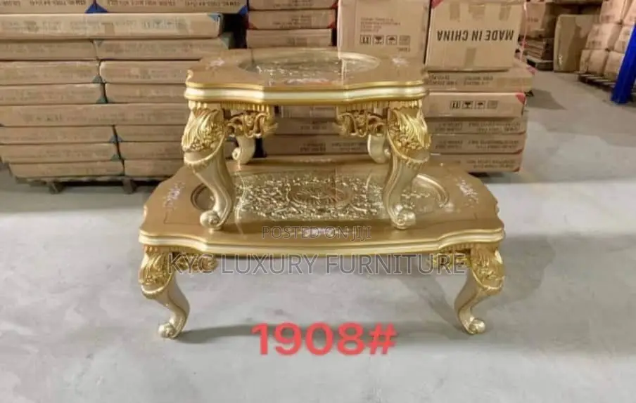 Executive Royal Center Table
