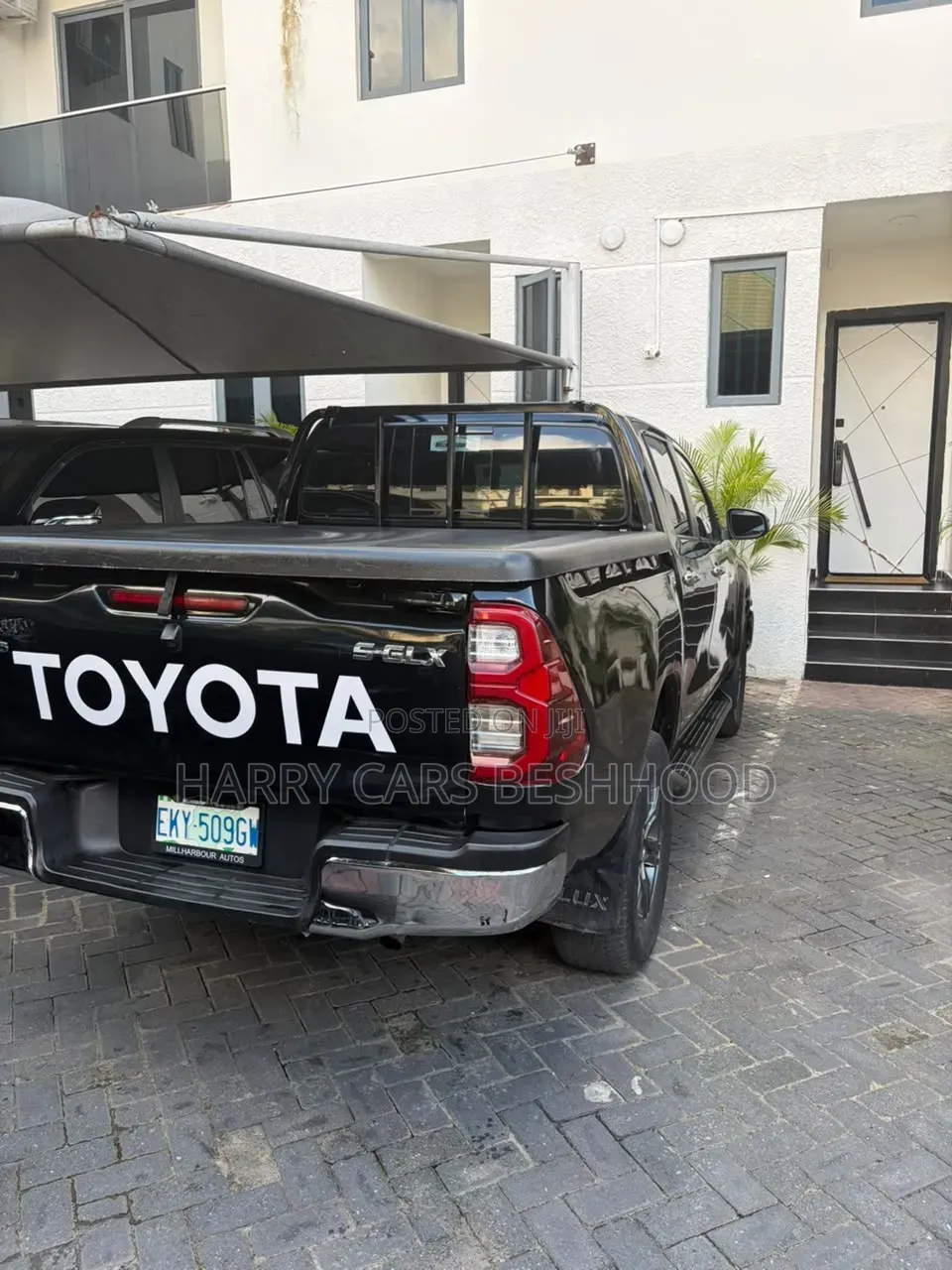 Toyota Hilux 2020 Black