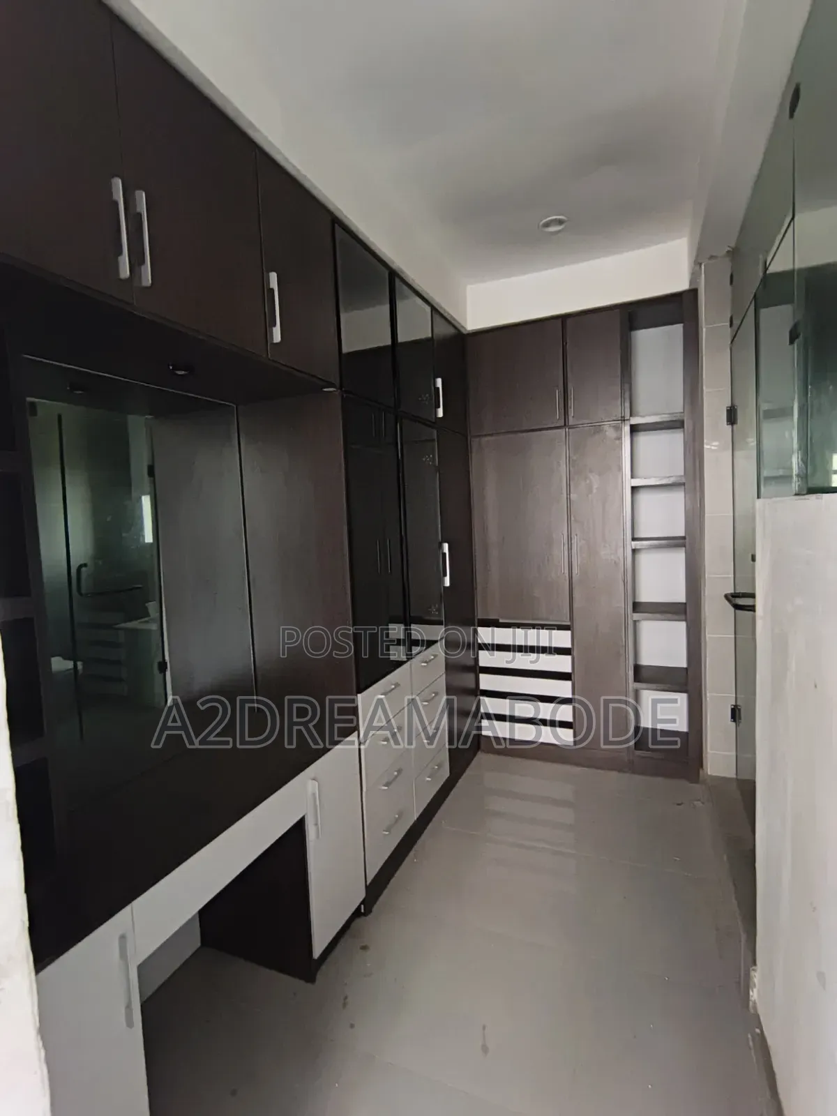4bdrm Duplex in Surulere, Alaka Estate for sale