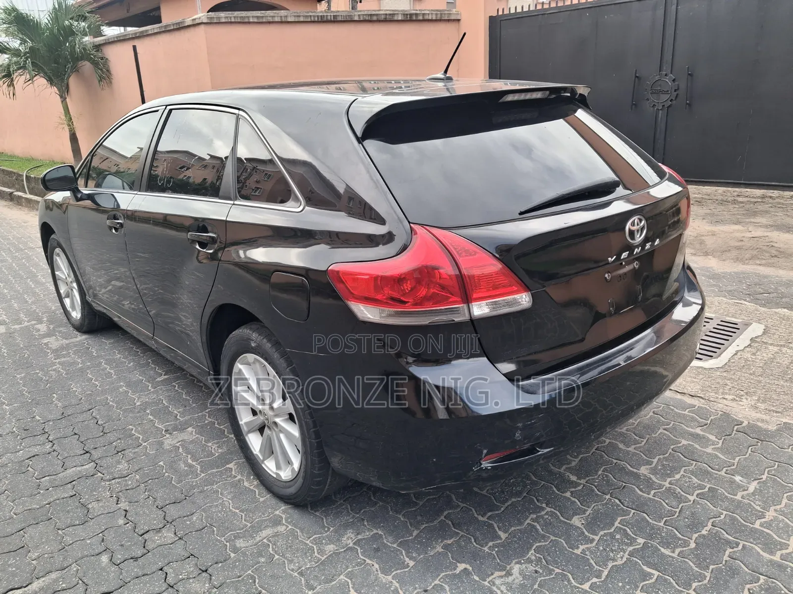Toyota Venza 2011 Black