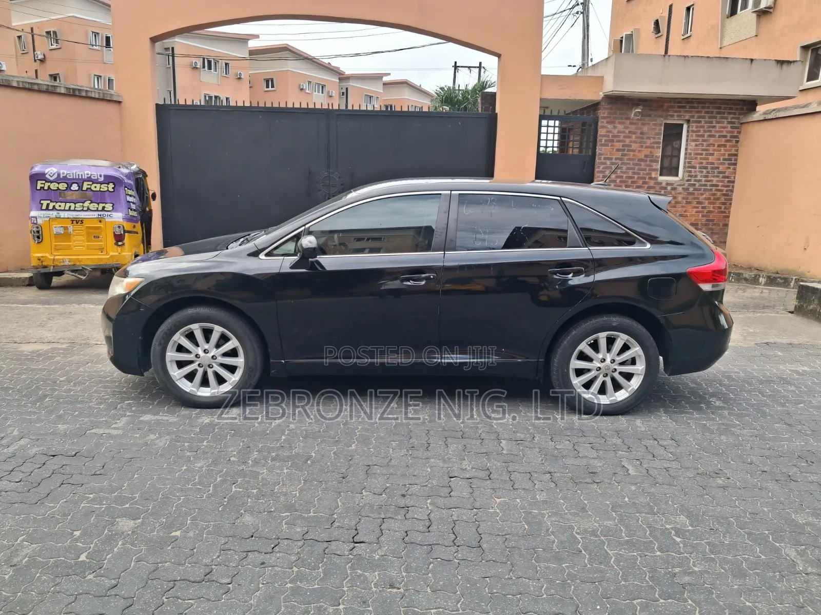 Toyota Venza 2011 Black