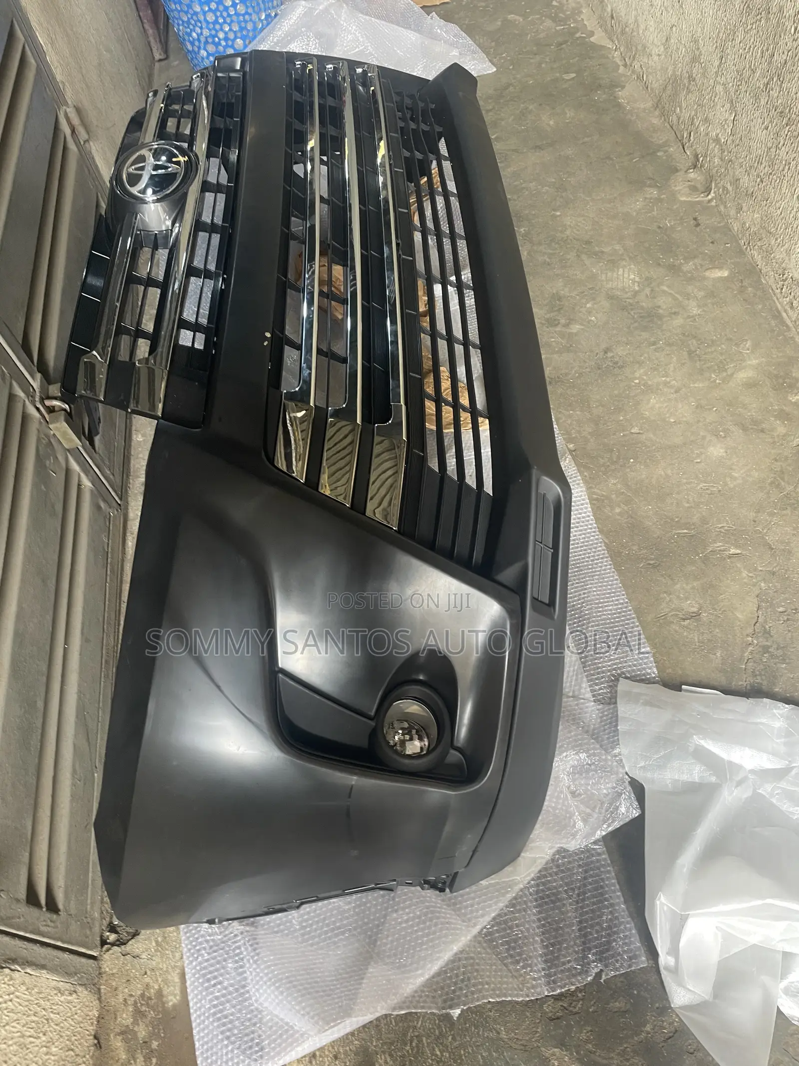 Toyota Highlander 2018 Complete Bumper Available
