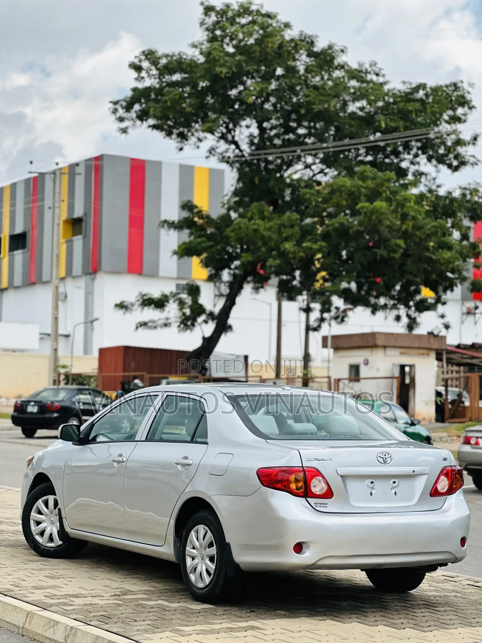 Toyota Corolla 2010 Silver