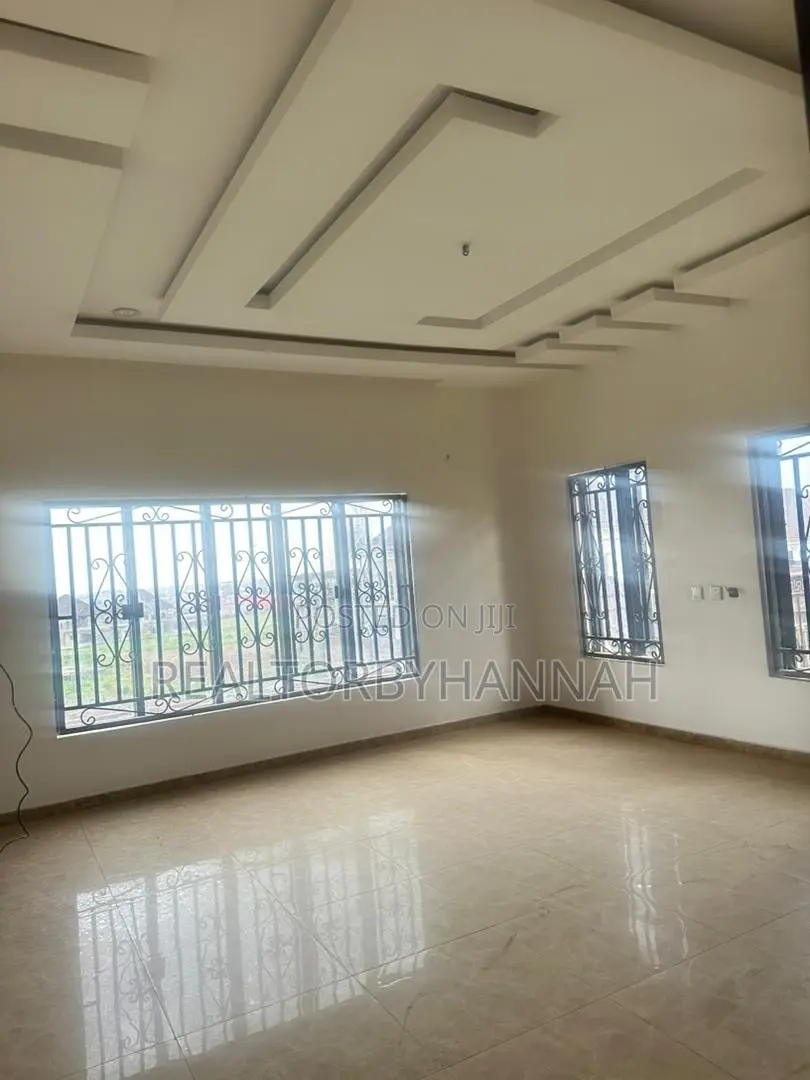 5bdrm Duplex in Niu Estate, Kubwa for sale