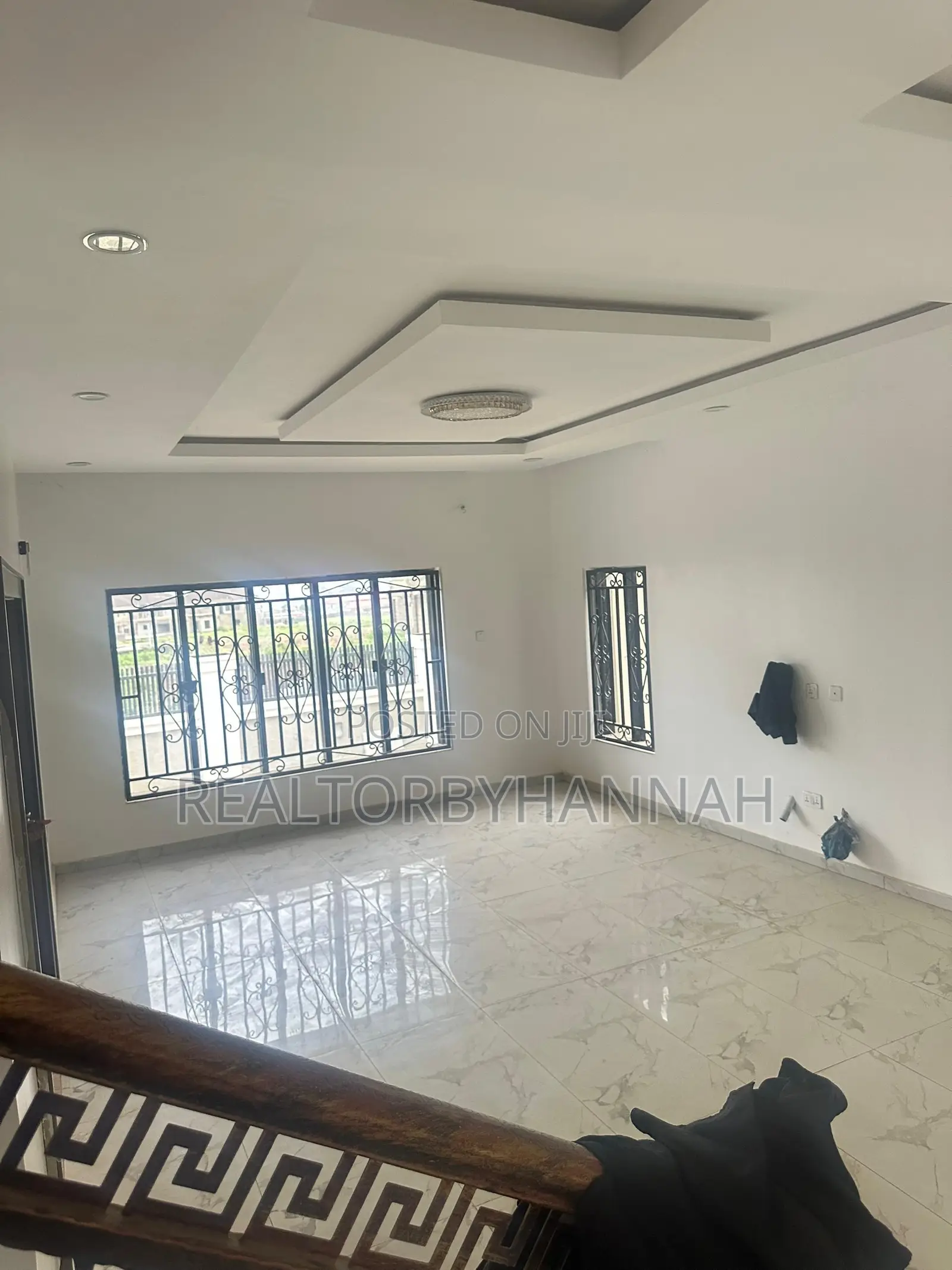 5bdrm Duplex in Niu Estate, Kubwa for sale