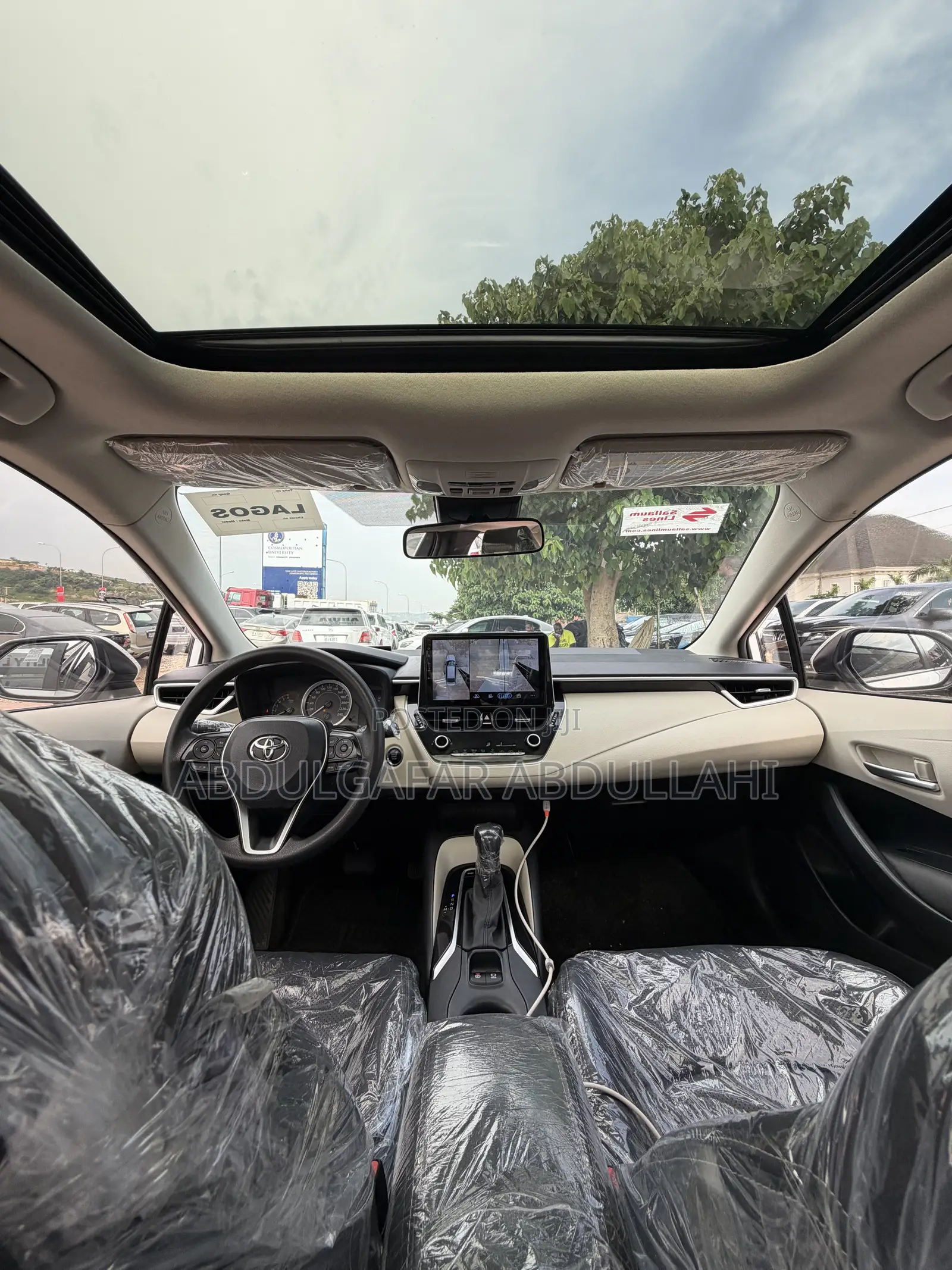 Toyota Corolla SE 2022 White