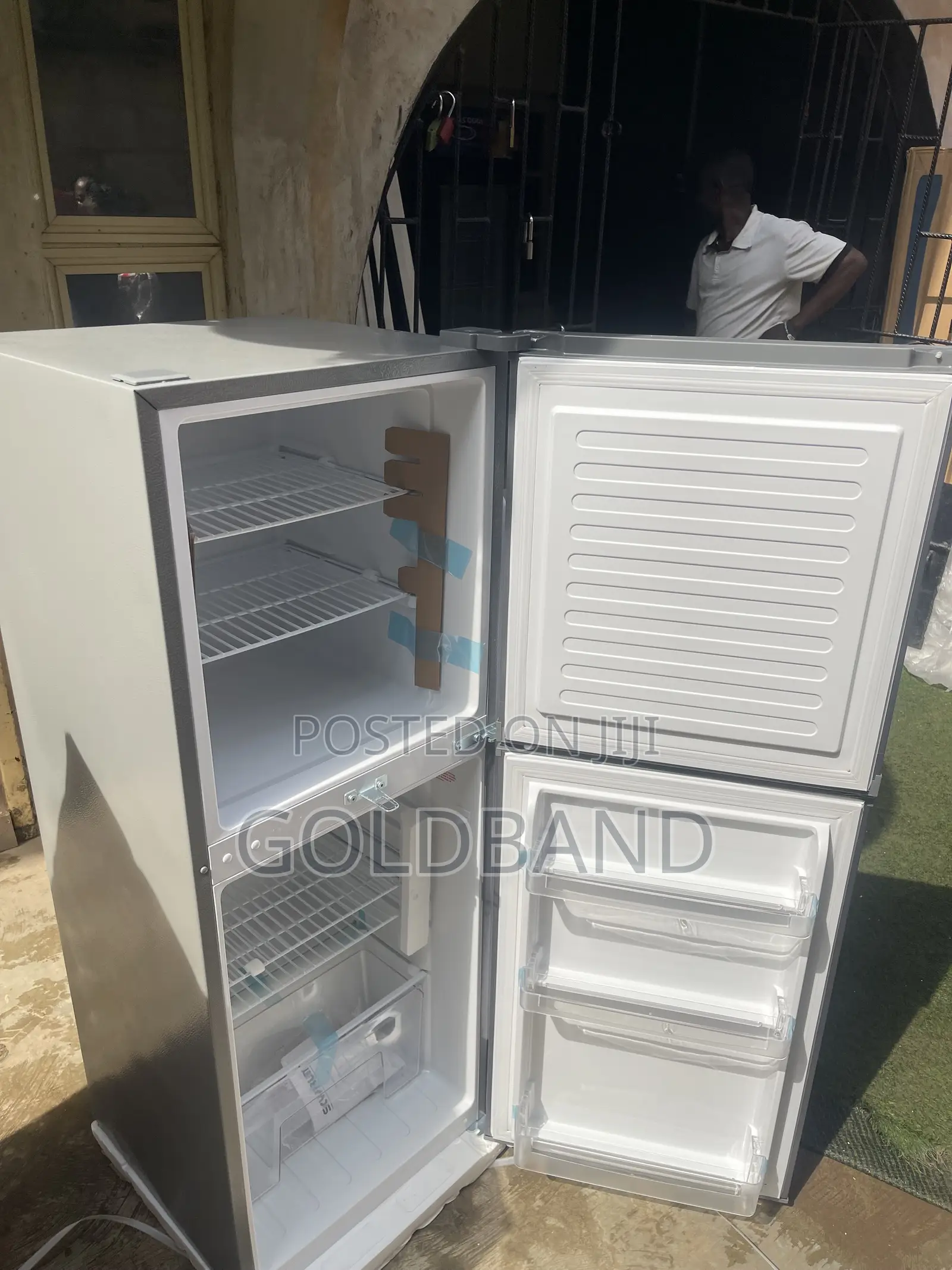 Skyrun 195L Double Door Refrigerator – Keep It Cool Fresh