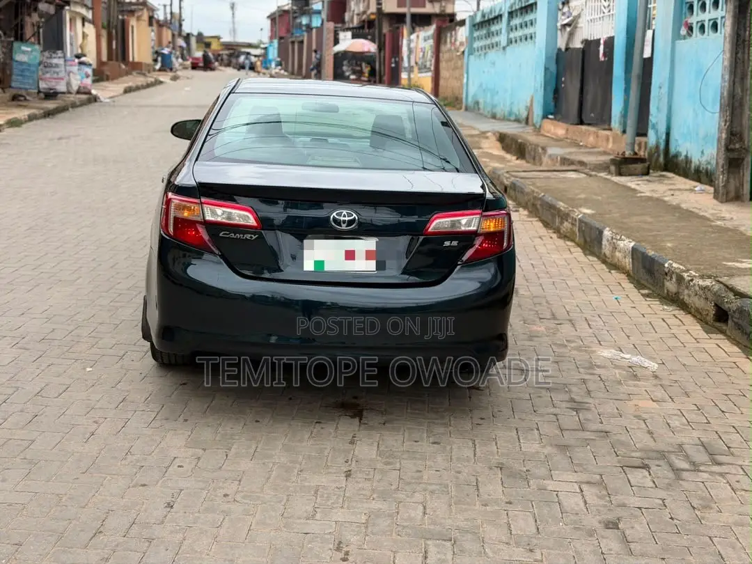 Toyota Camry SE Sport 4dr Sedan (2.5L 4cyl 6A) 2014 Blue
