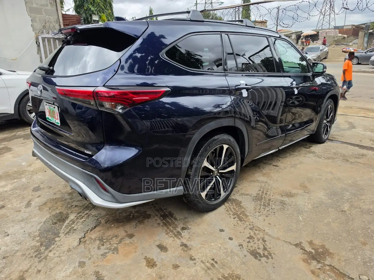 Toyota Highlander XSE 2021 Blue