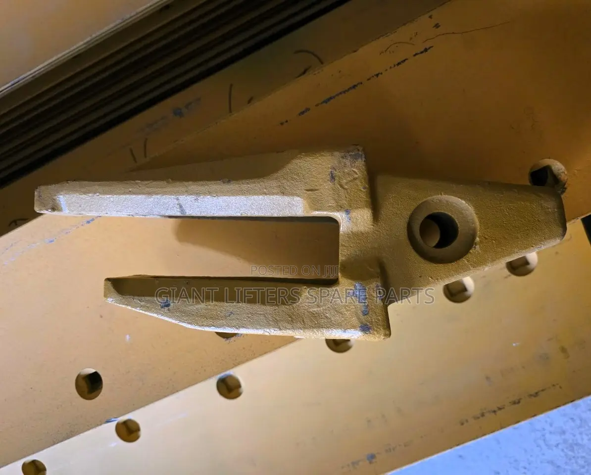 6I6404 J400 Bucket Adapter – Weld-on Center