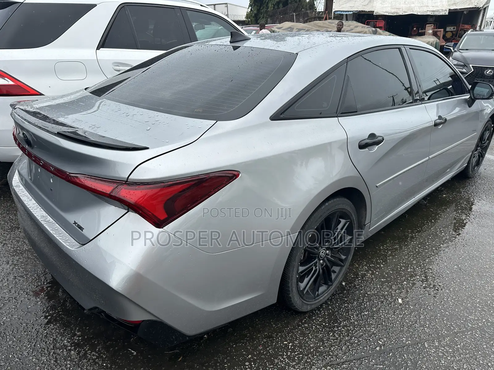Toyota Avalon XSE Nightshade 2021 Silver