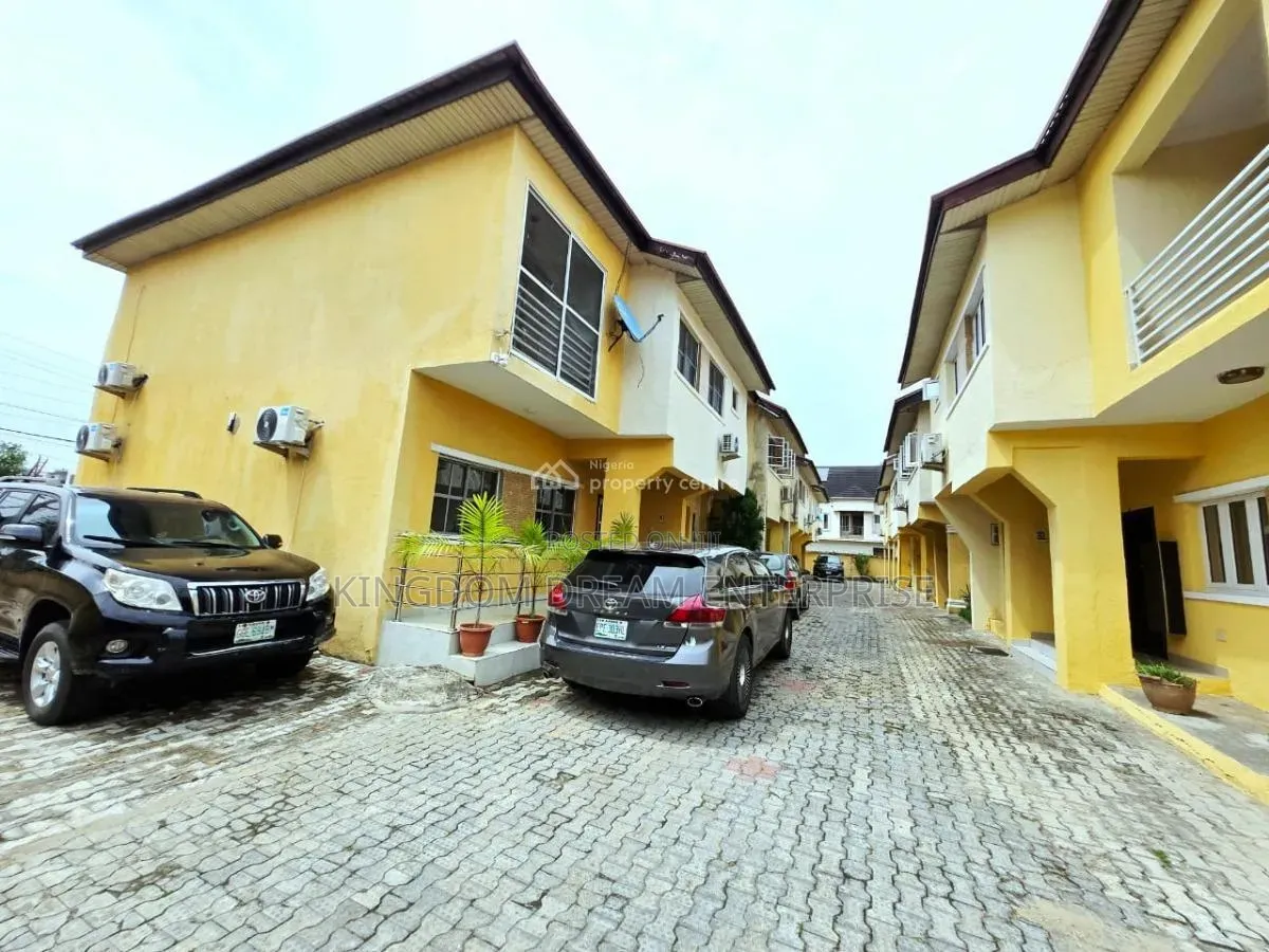 4bdrm Duplex in Osapa London Lekki for sale