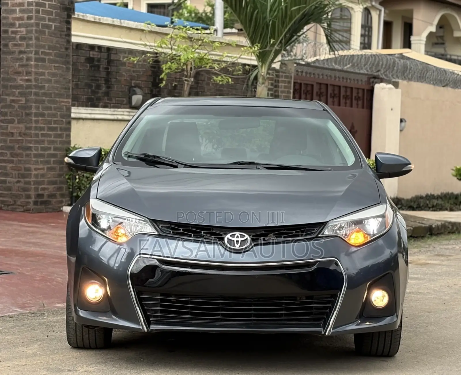 Toyota Corolla 2014 Green