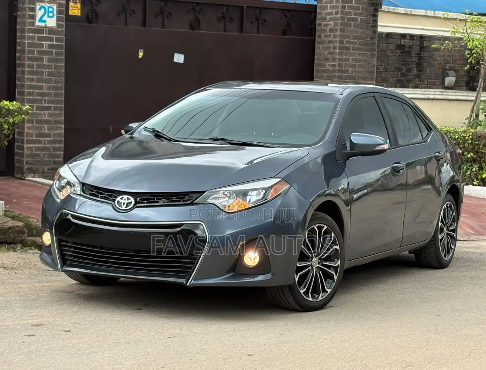 Toyota Corolla 2014 Green