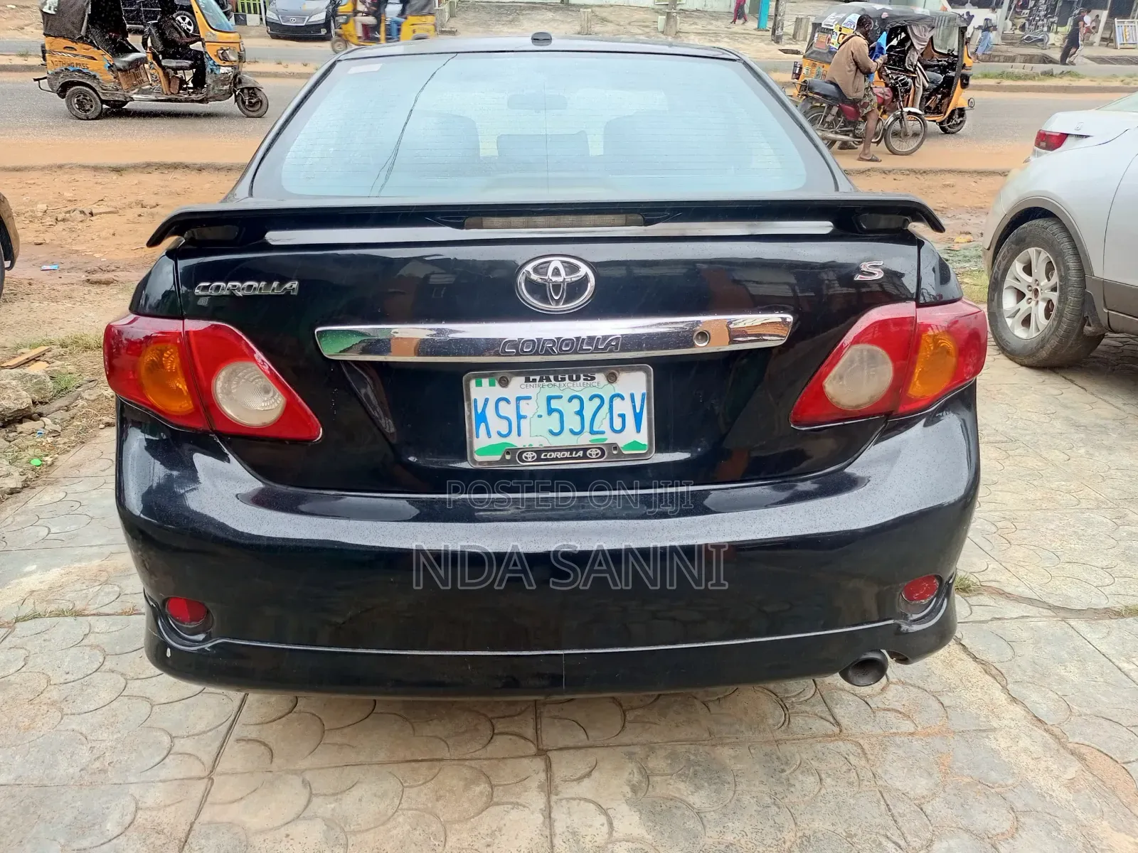 Toyota Corolla 2010 Black