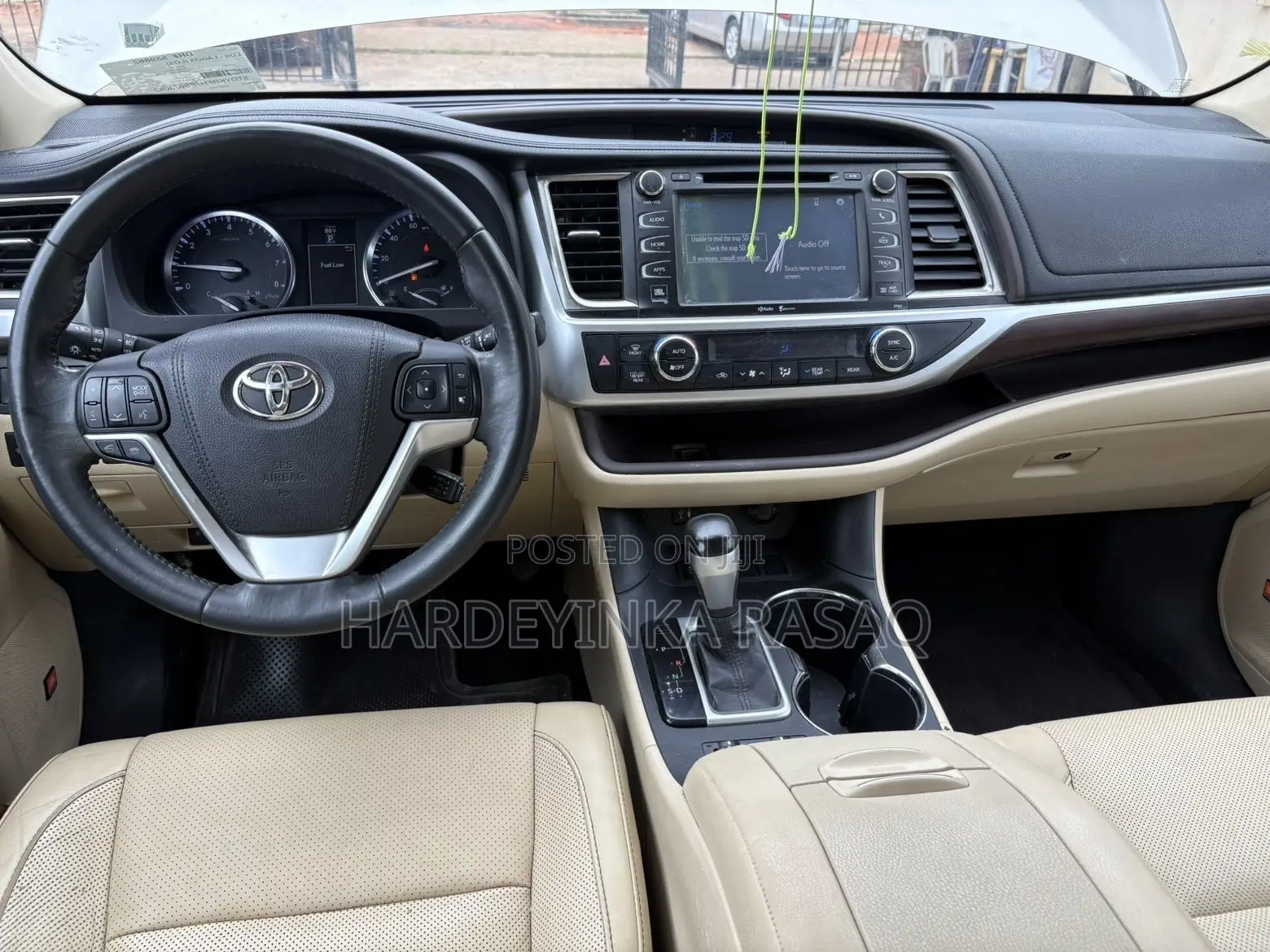 Toyota Highlander XLE 4dr SUV AWD (3.5L 6cyl 6A) 2015 Gold