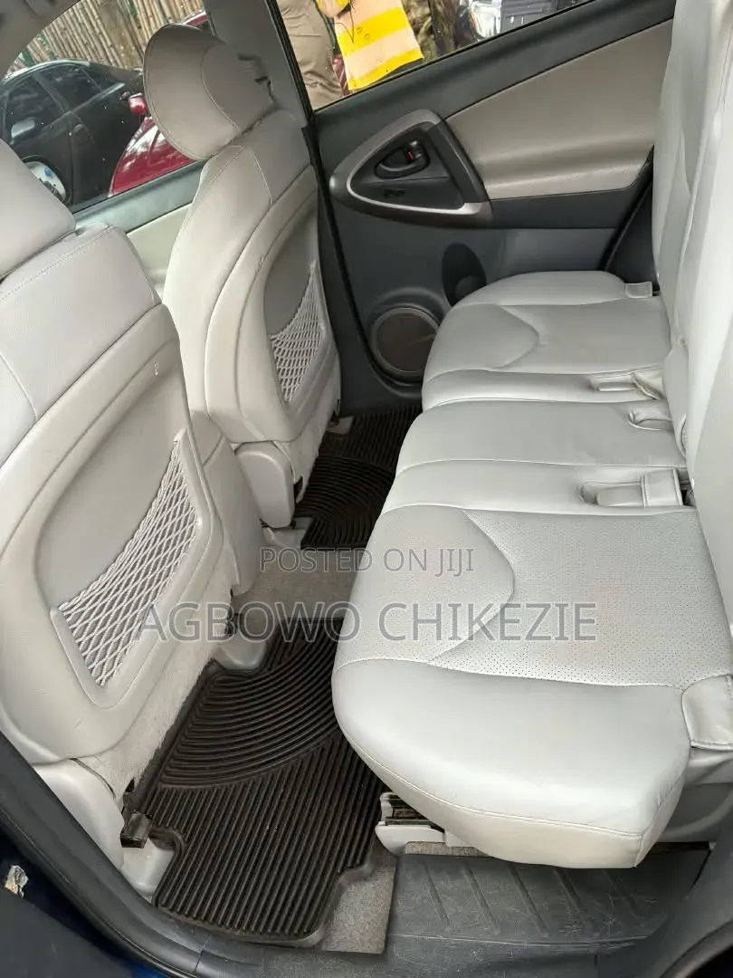 Toyota RAV4 Limited 2008 Blue