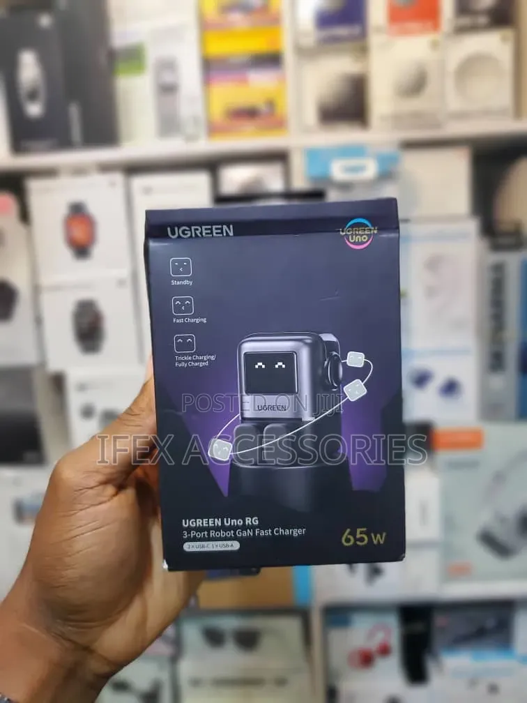 UGREEN Uno RG 3-Port Robot GaN Fast Charger