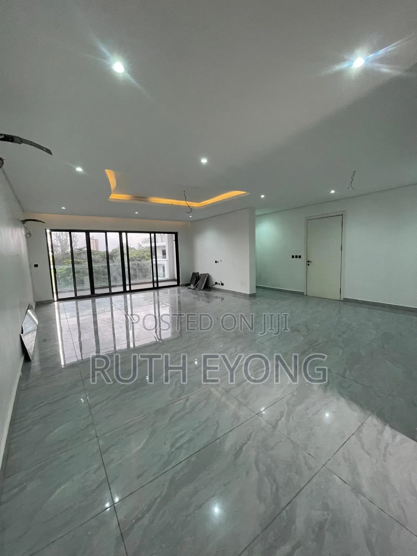 3bdrm Apartment in Ikoyi Lagos for sale