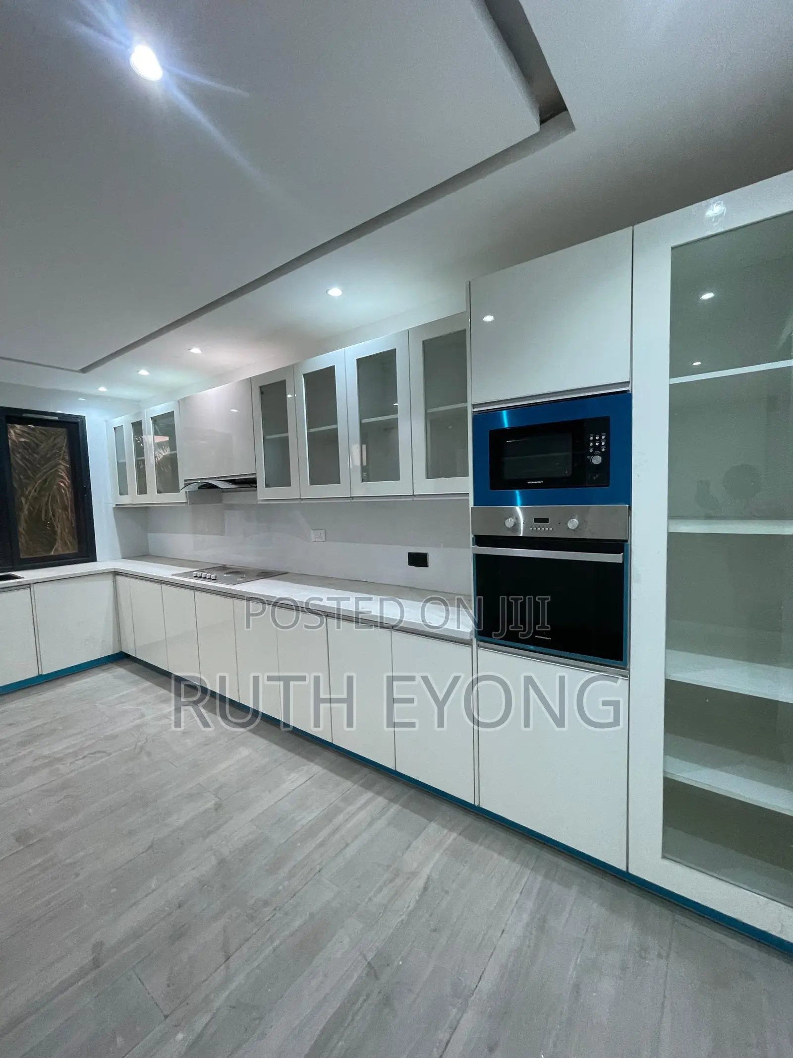 3bdrm Apartment in Ikoyi Lagos for sale