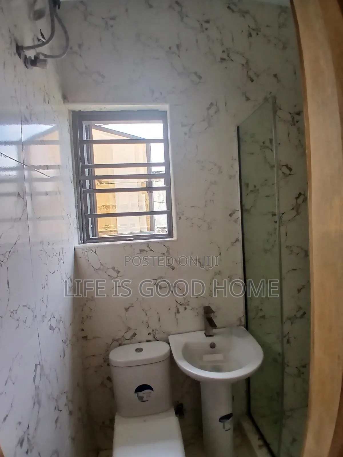 1bdrm Shared Apartment in Seaview Estate, Chevron for rent