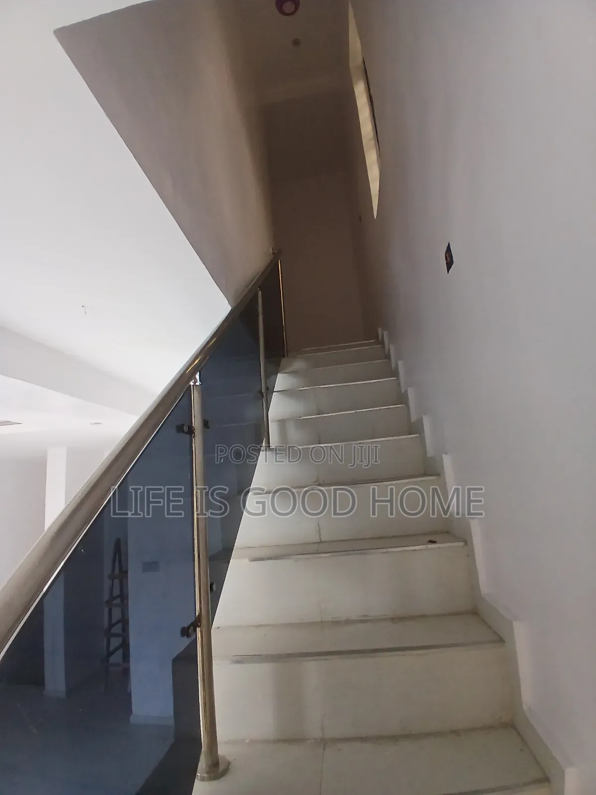 1bdrm Shared Apartment in Seaview Estate, Chevron for rent