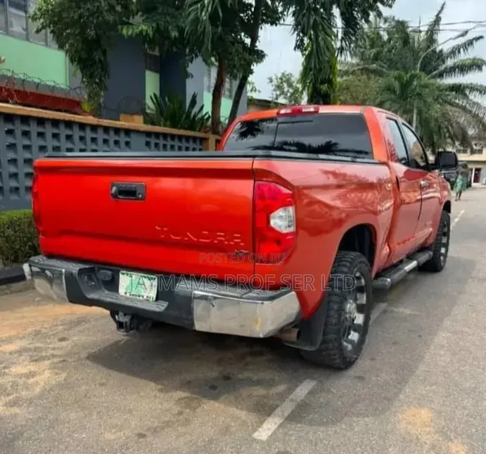 Toyota Tundra SR 4.6L V8 4x2 Double Cab 6.6 ft. box 145.7 in. WB 2018