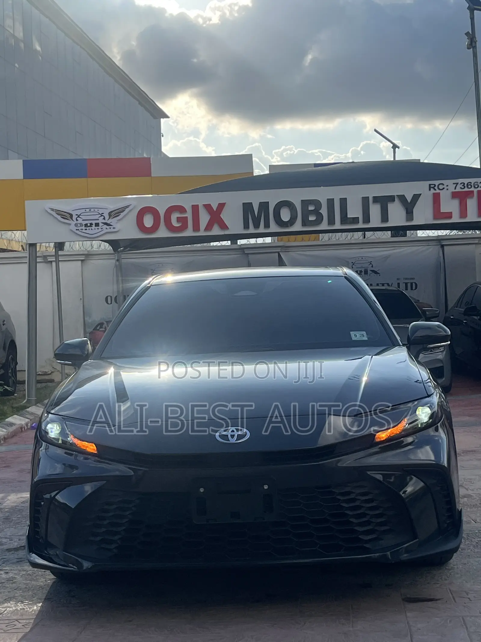 Toyota Camry 2024 Black