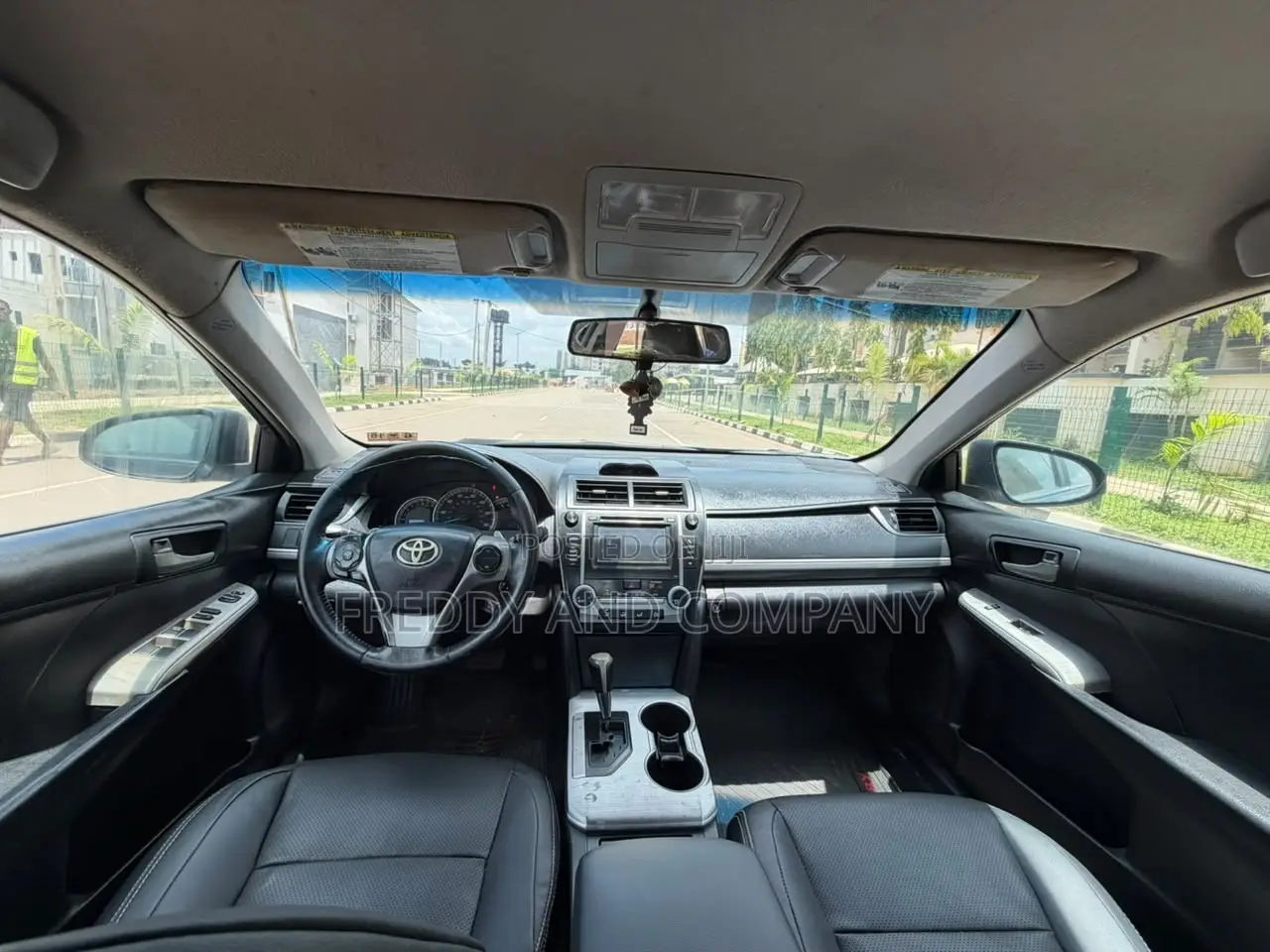 Toyota Camry SE 4dr Sedan (2.5L 4cyl 6A) 2014 Black