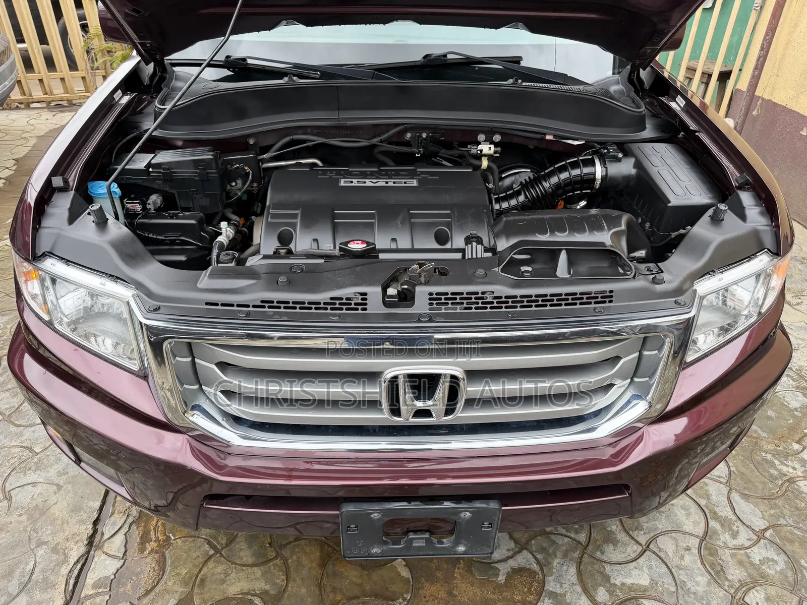 Honda Ridgeline RTL w/Leather 4x4 Crew Cab 122 in. WB 2012 Burgundy