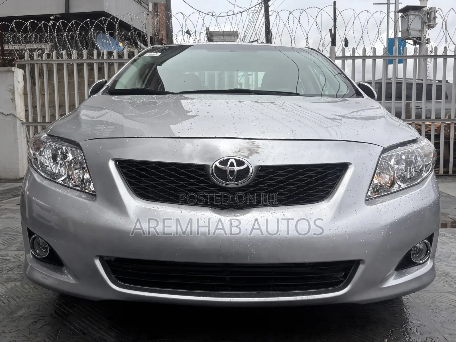 Toyota Corolla LE 4dr Sedan (1.8L 4cyl 4A) 2010 Silver