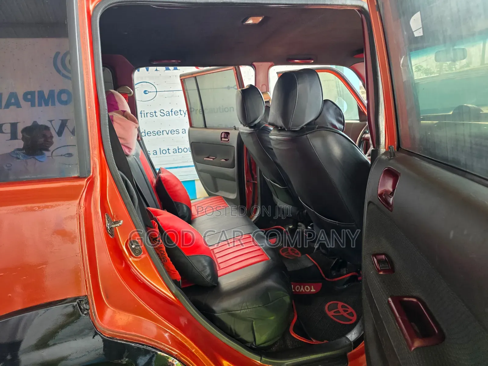 Scion xB Base 2006 Orange