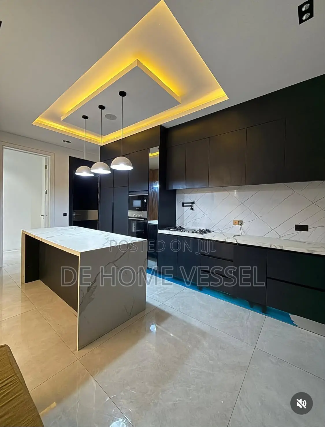5bdrm Duplex in Cowrie Creek, Ikate for sale