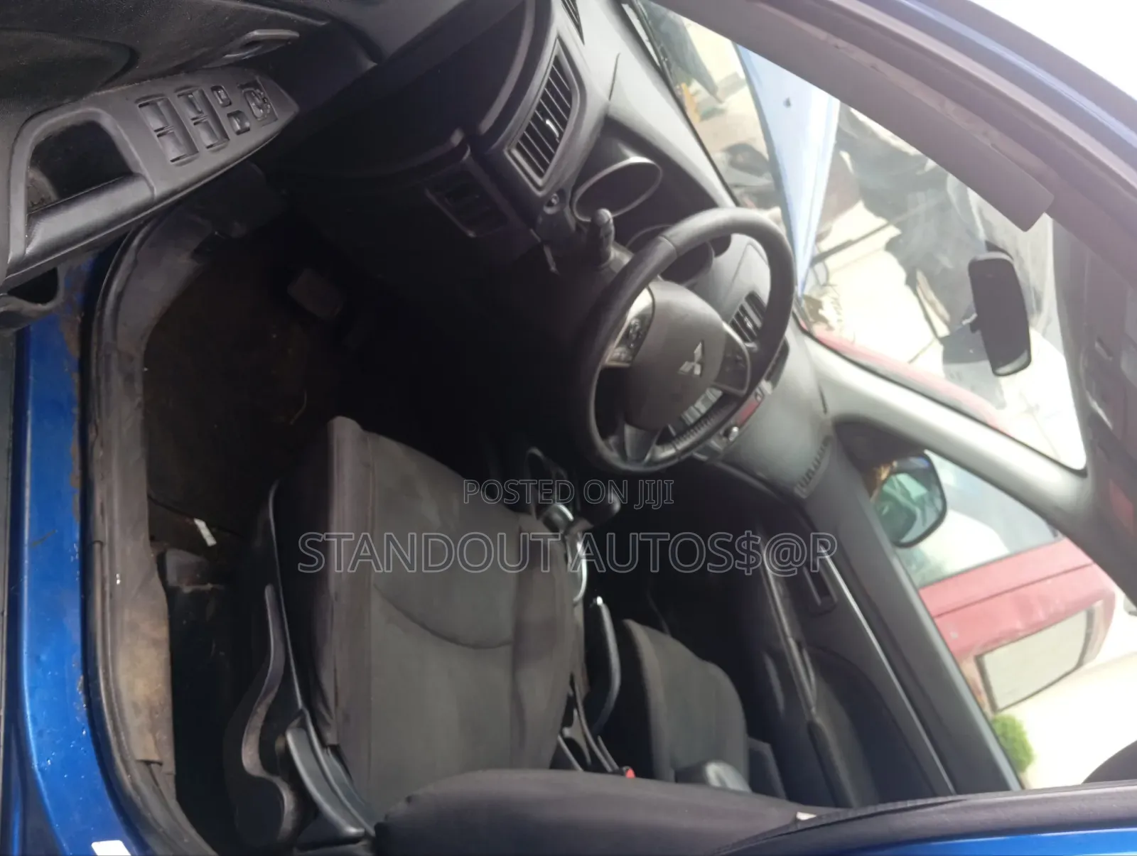 Mitsubishi Outlander 2015 Blue