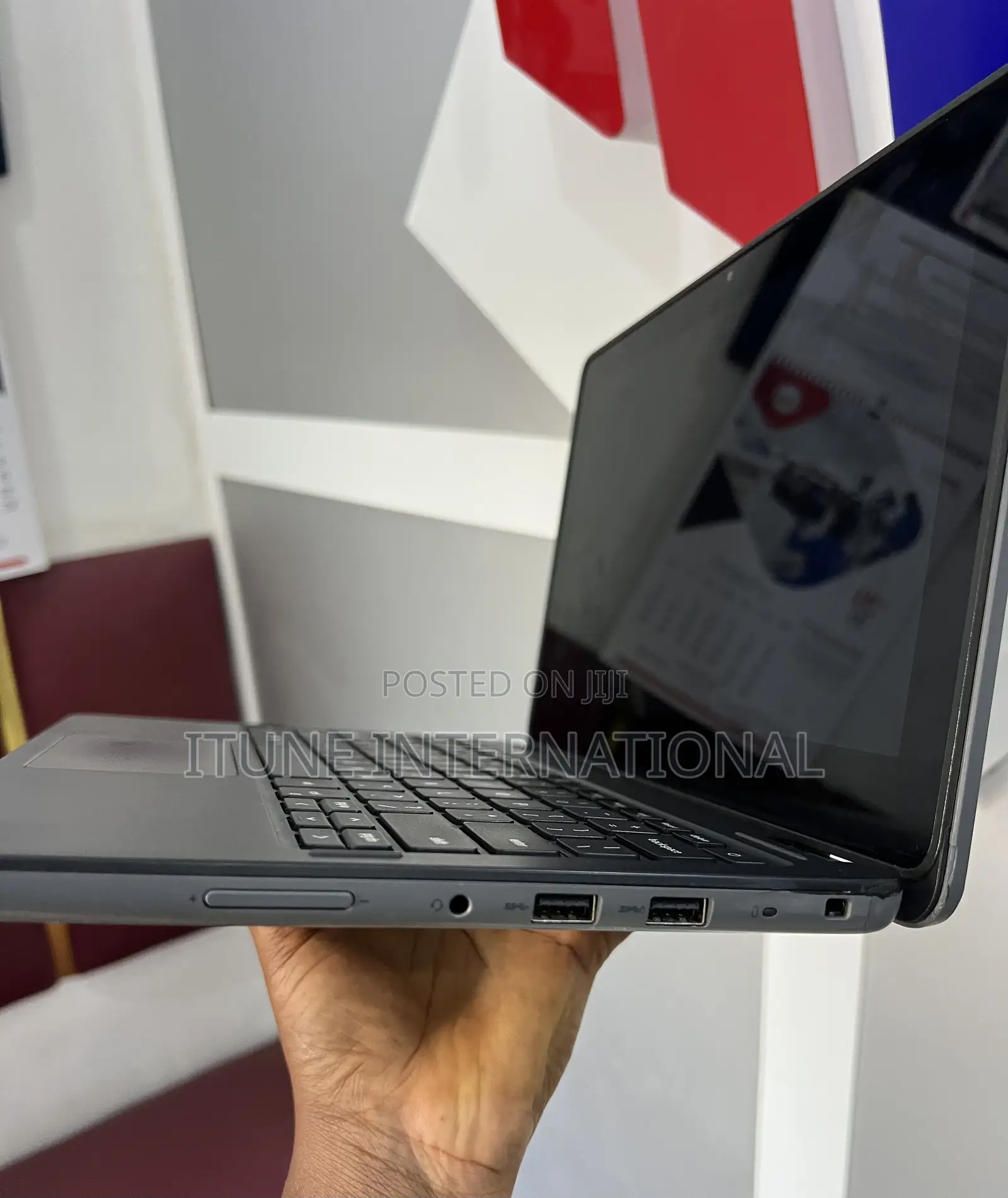 Laptop Dell Latitude 3120 4GB Intel Pentium SSD 128GB