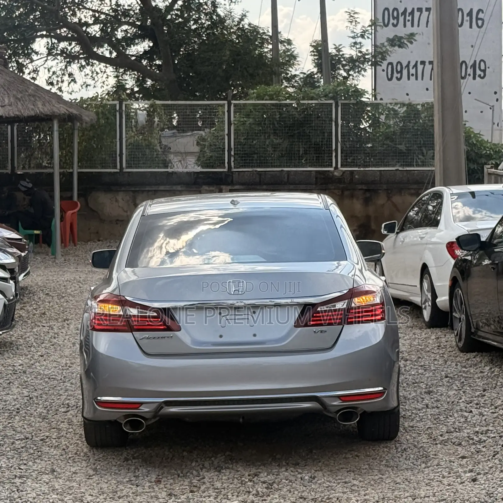 Honda Accord EX-L V6 4dr Sedan FWD (3.5L 6cyl 6A) 2017 Silver
