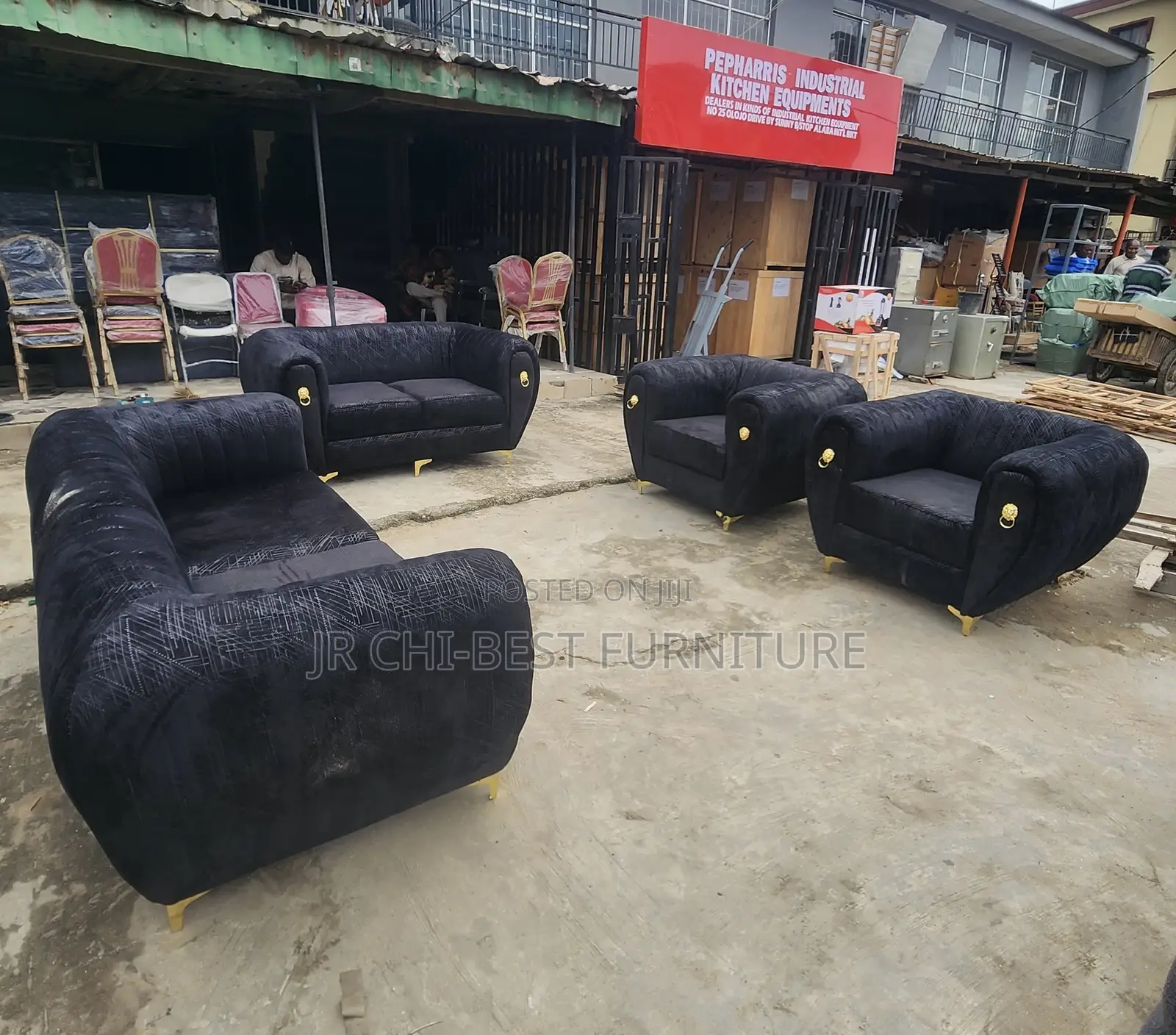 Luxurious Quality Upholstery Fabric Sofa Set