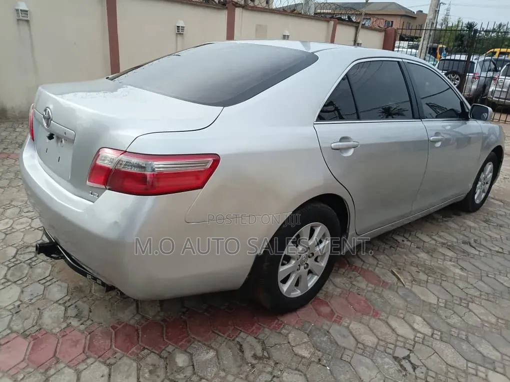 Toyota Camry LE 4dr Sedan (2.4L 4cyl 5A) 2008 Silver
