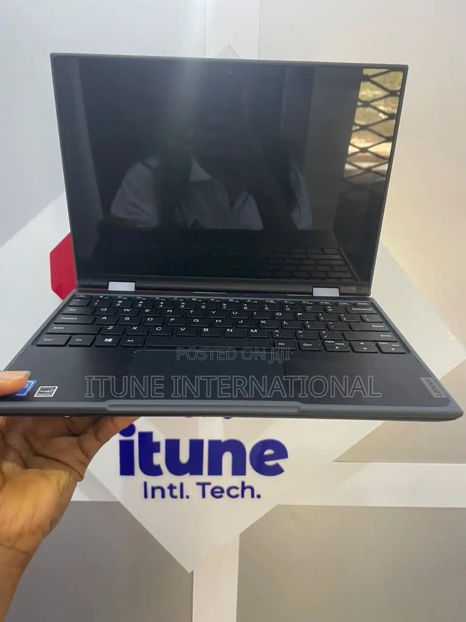 Laptop Lenovo 300e 4GB Intel Celeron SSD 128GB
