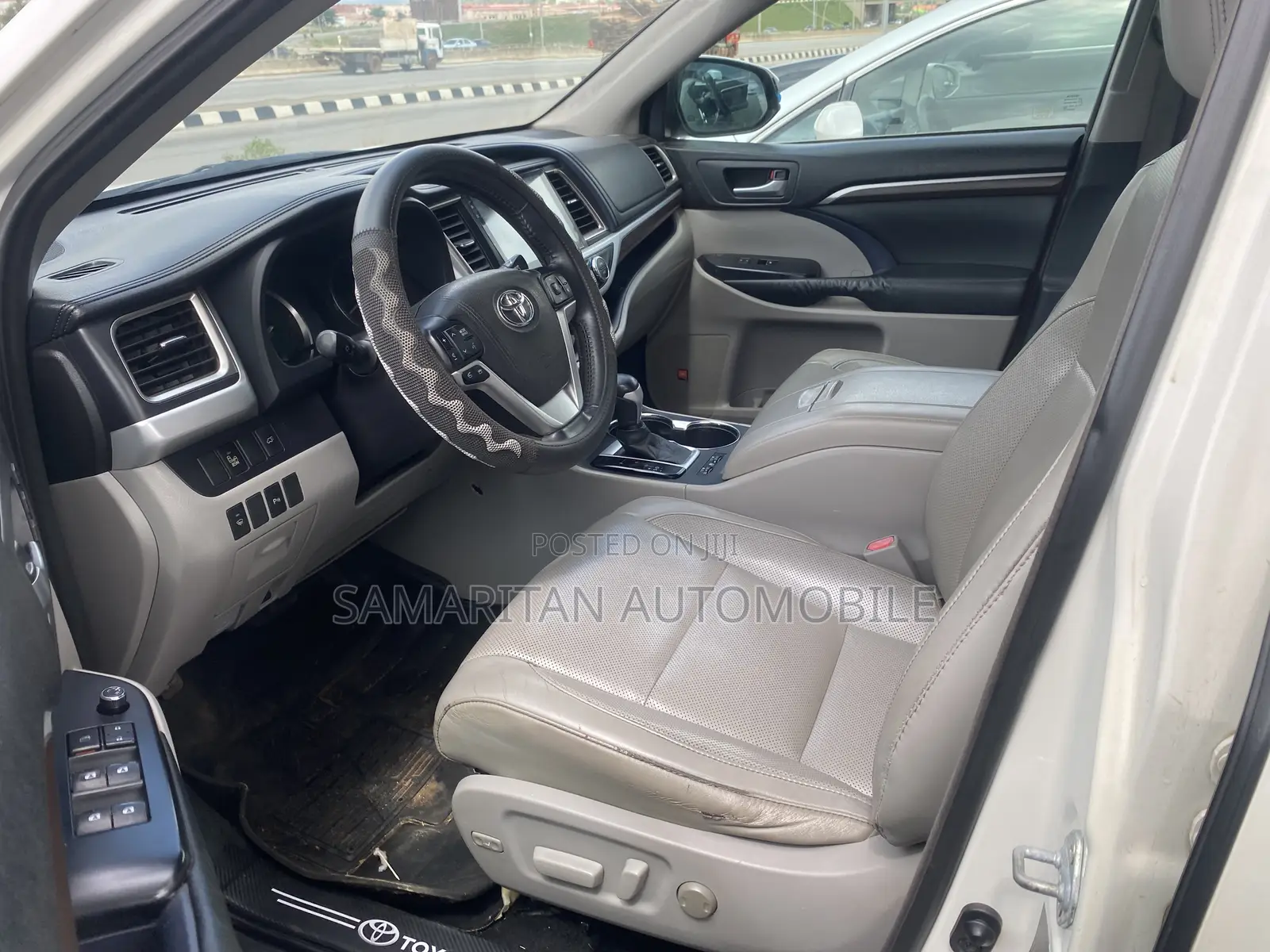 Toyota Highlander Limited Platinum 4dr SUV AWD (3.5L 6cyl 6A) 2015