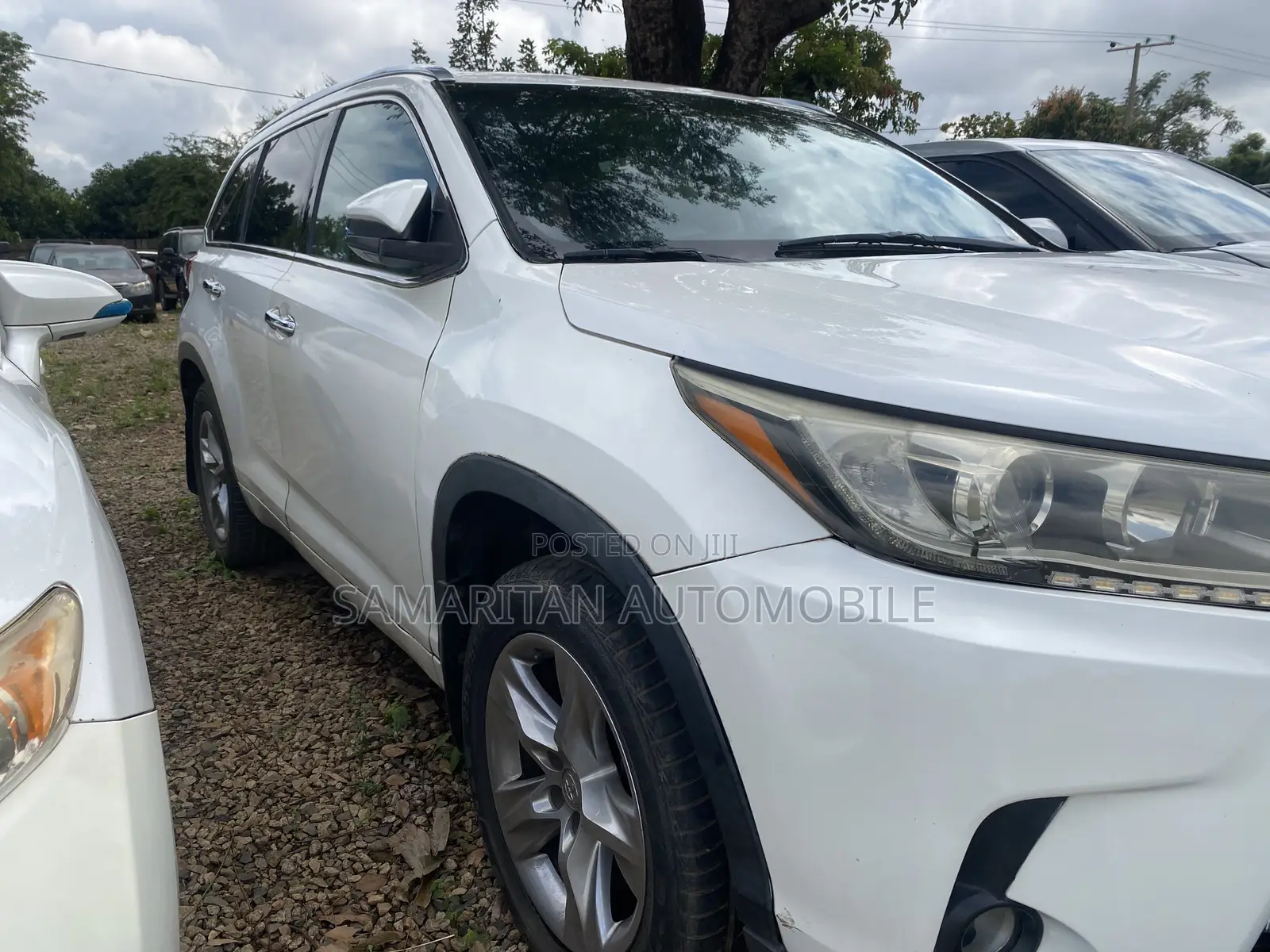 Toyota Highlander Limited Platinum 4dr SUV AWD (3.5L 6cyl 6A) 2015