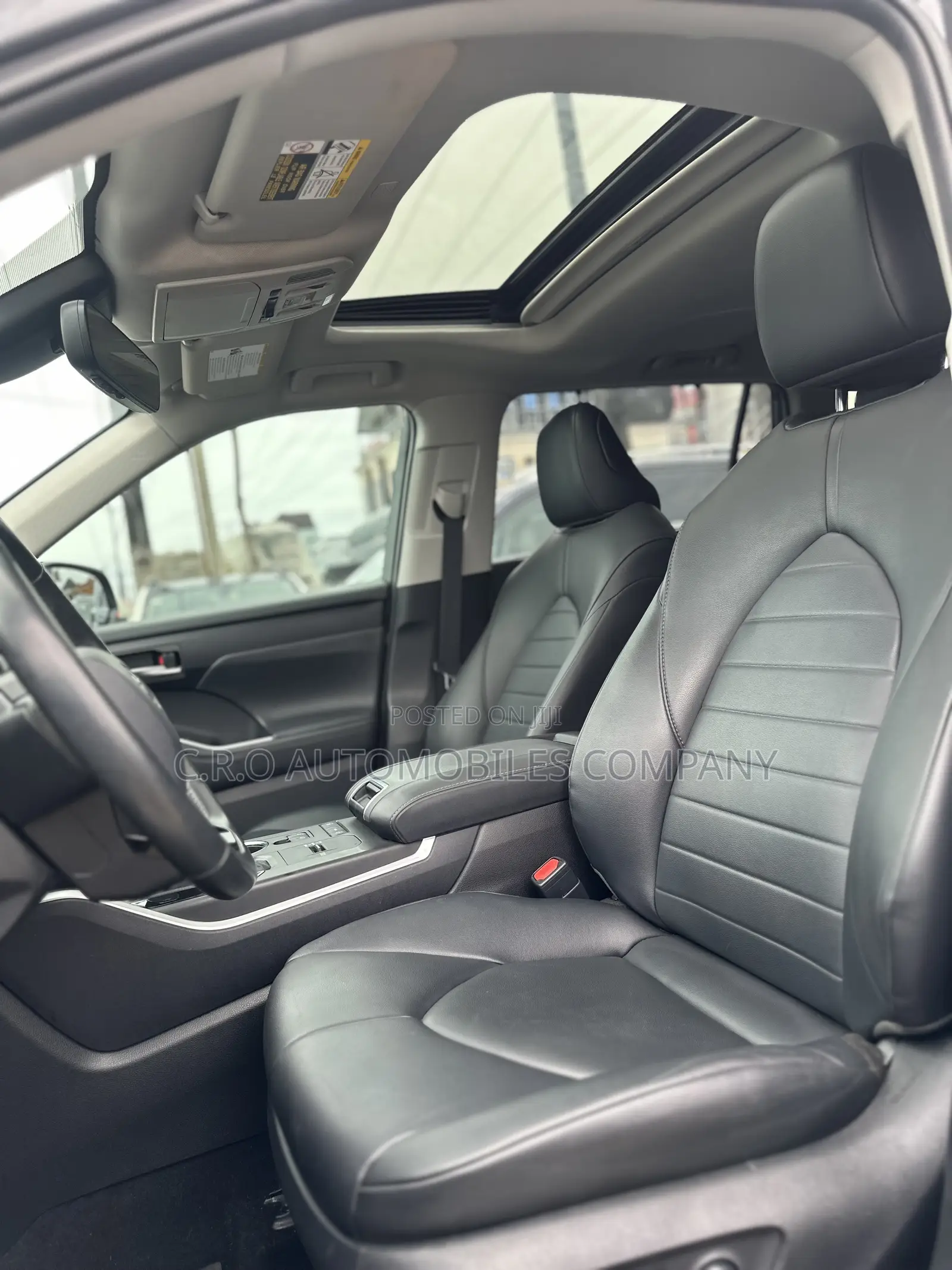 Toyota Highlander XLE 2021 Gray