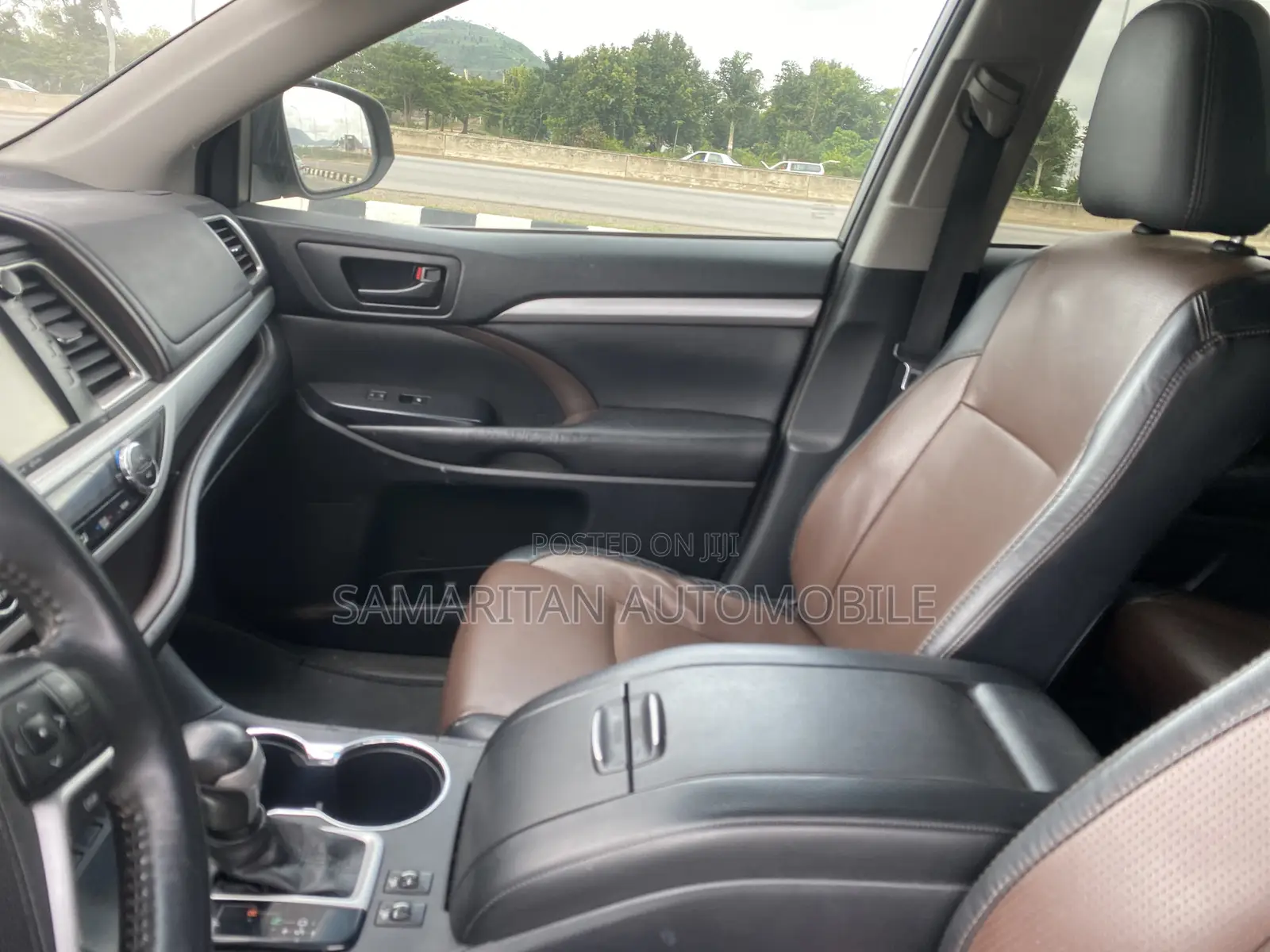 Toyota Highlander LE V6 4x2 (3.5L 6cyl 6A) 2016 Blue